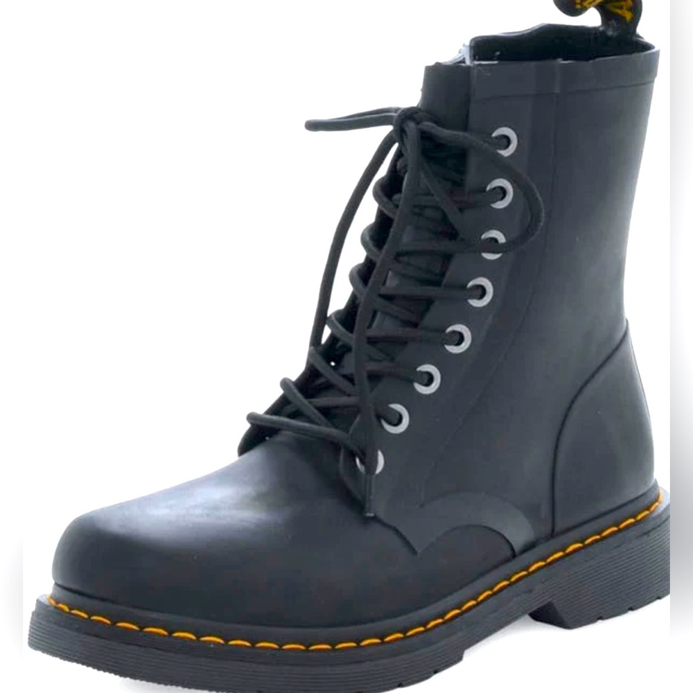 DR MARTENS DRENCH MATT BLACK RUBBER BOOT